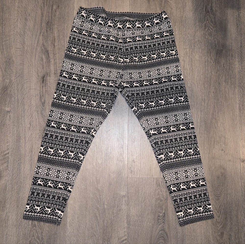Reindeer Pattern Pants - Picture 2 of 6